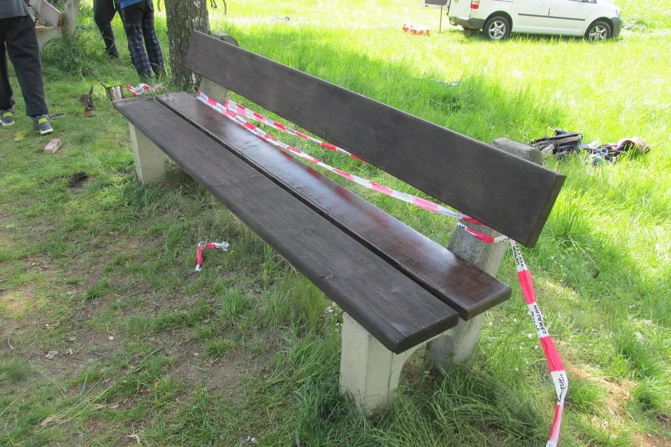 Skautská renovace laviček Volyně