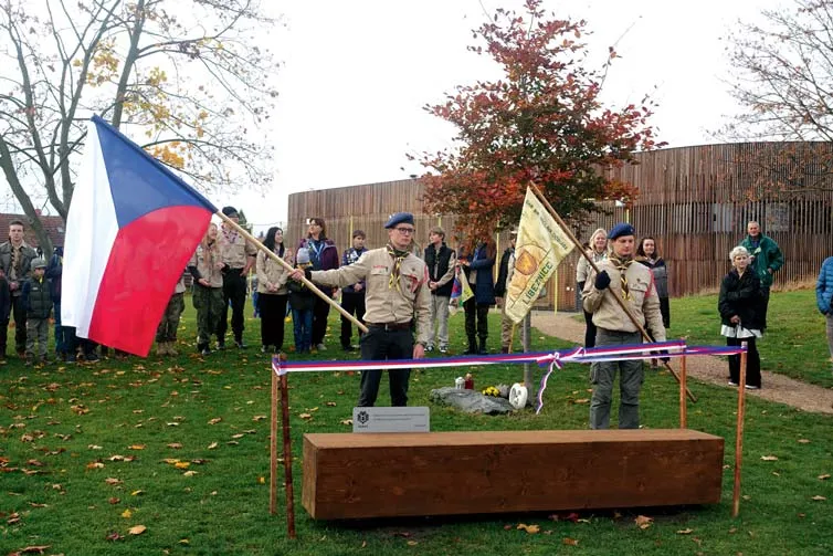 Skautská lavička Líbeznice